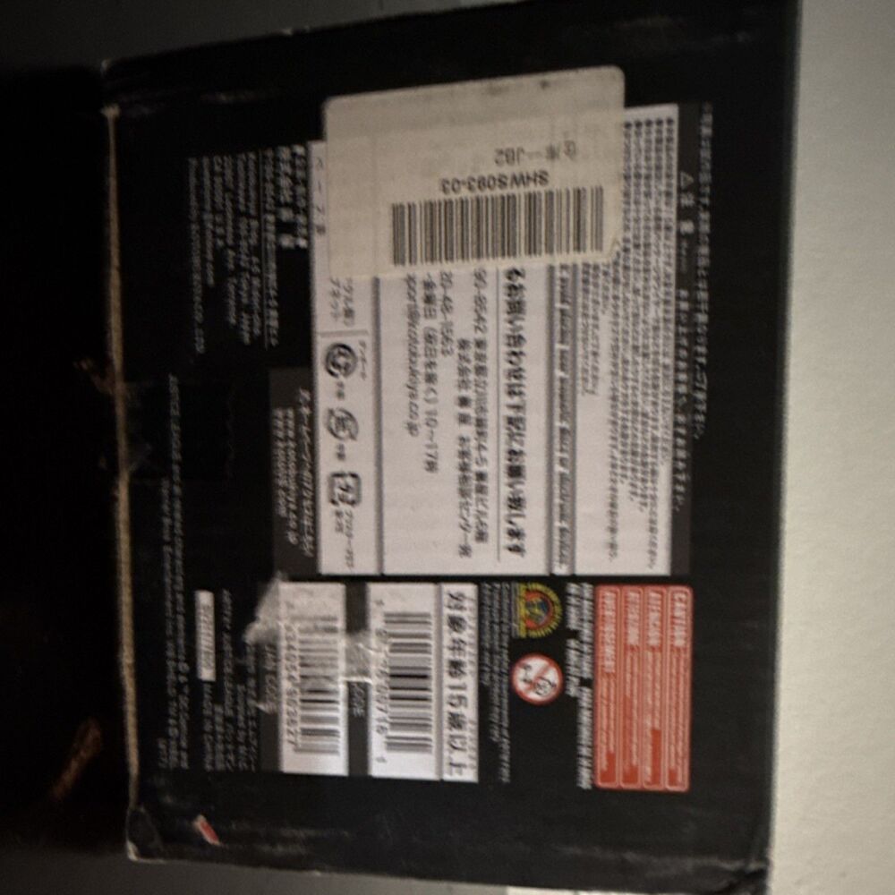 Kotobukiya ARTFX+ Justice League Batman 1:10 Scale Figure DAMAGED Boxed - Picture 8 of 9